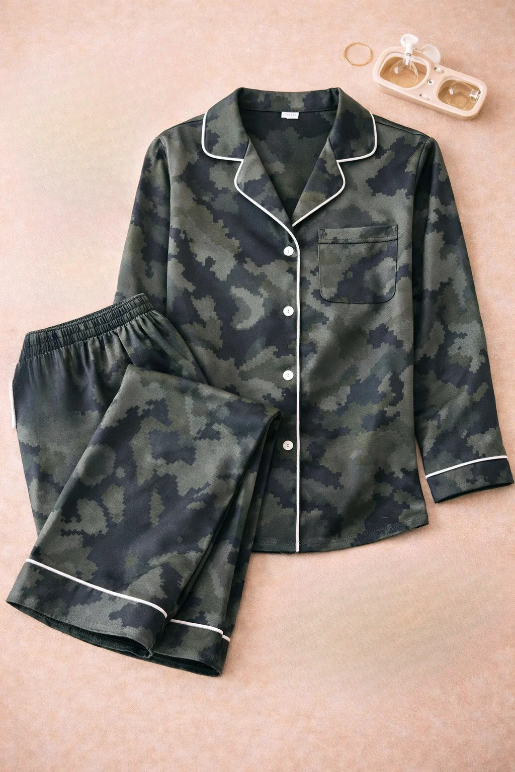 EVE – Forest Camo Silk Whisper